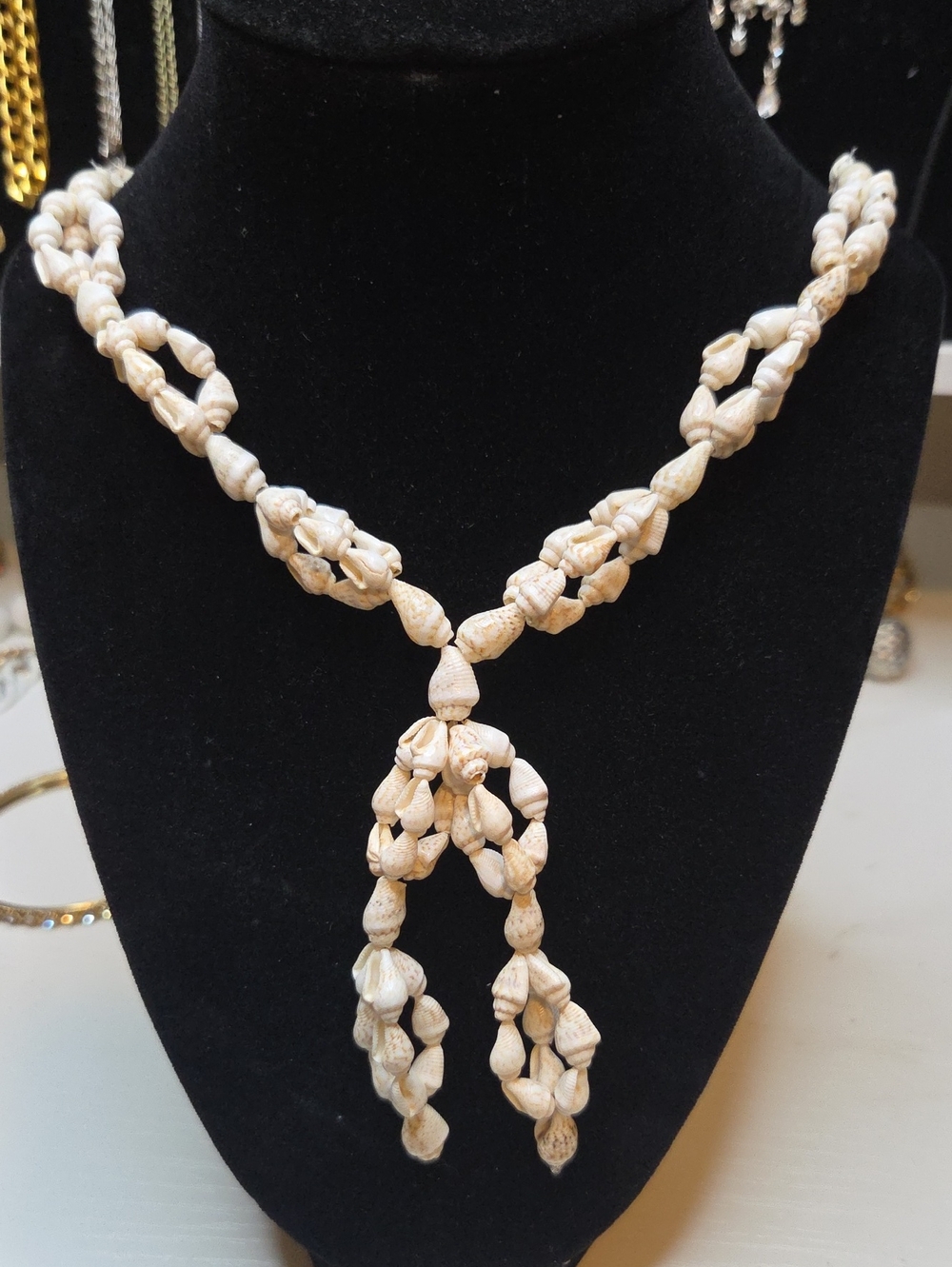 Handcrafted Cream Shell Knot Necklace